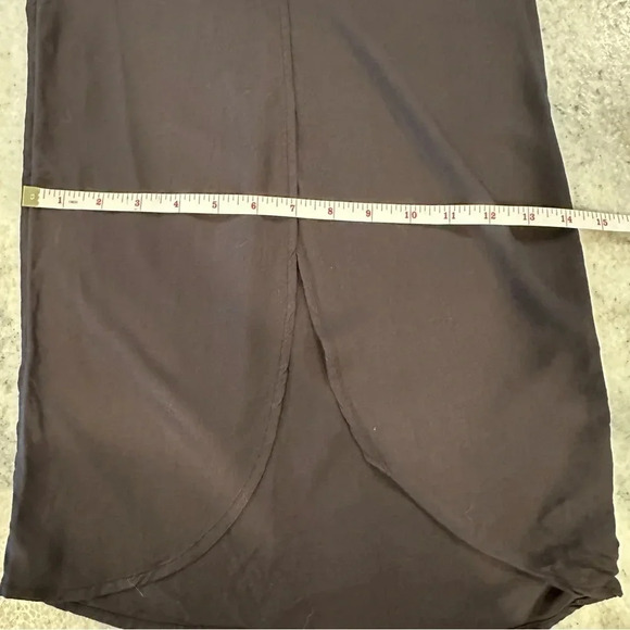 Curations Palazzo Pant with Tulip Hem Pockets in Black Size Medium - Picture 7 of 9